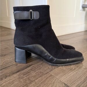 Salvatore Ferragamo Women’s Black Fabric Leather Strap Zip Ankle Bootie Size 5.5